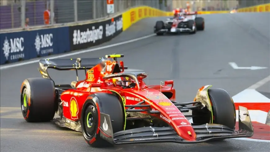 Sainz i Ferrarit merr pole position për Çmimin e Madh të Britanisë të së dielës