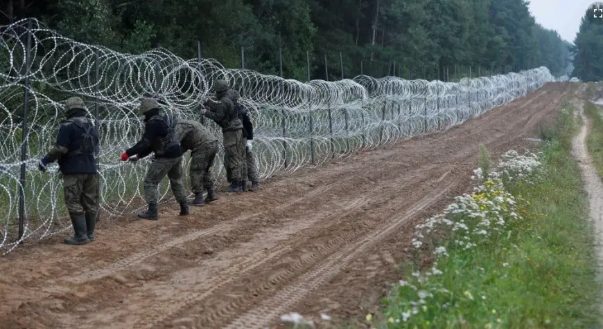 Polonia rrit sigurinë në kufi me Bjellorusinë