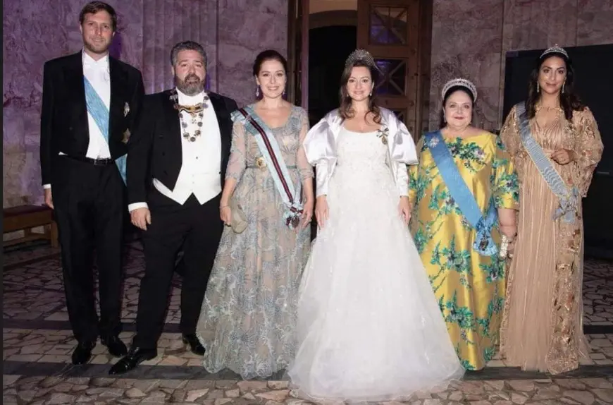 Çiti mbretëror Princ Leka dhe Elia Zaharia pjesëmarrës në dasmën mbretërore ruse