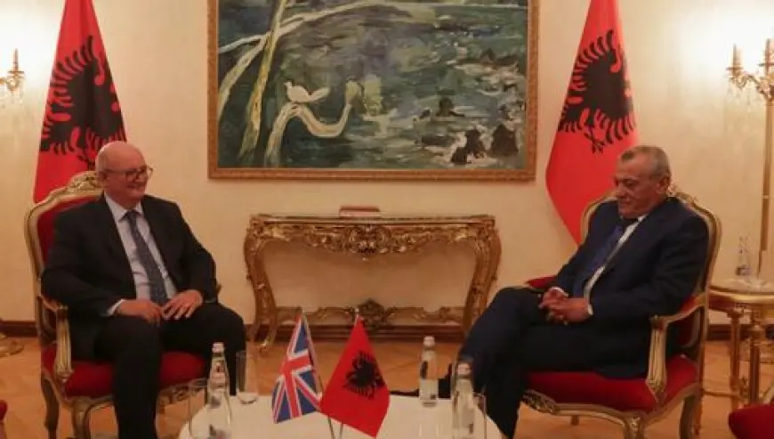 Ruçi, takim me Ambasadorin e Mbretërisë së Bashkuar: Shqipëria do të fuqizojë bashkëpunimin me Mbretërinë e Bashkuar, edhe pas daljes nga BE